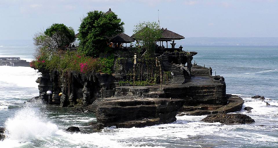 Obyek Wisata Bali tersebar di seluruh wilayah Bali.